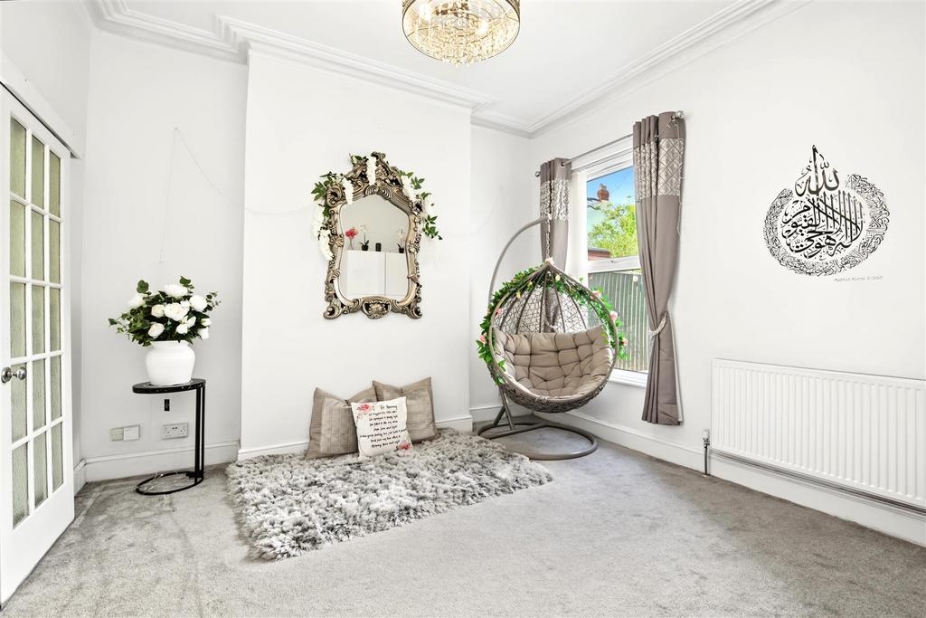 House in Nottingham, Nottinghamshire - View 5