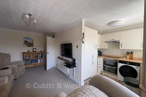 2 bedroom flat for sale, Warblington Street, Portsmouth, Hampshire