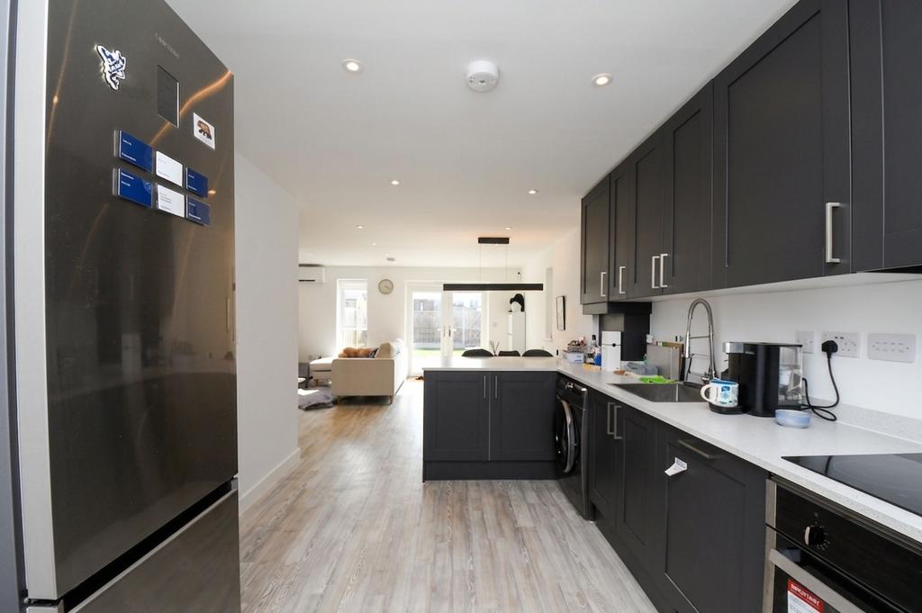 House in Salford, Greater Manchester - View 3