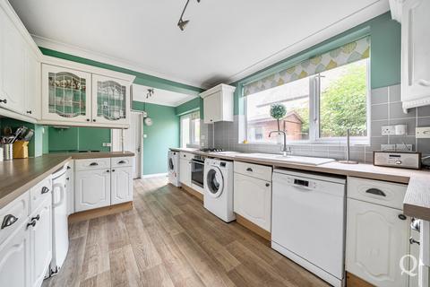 3 bedroom semi-detached house for sale, Park Road, Sittingbourne, Kent, ME10