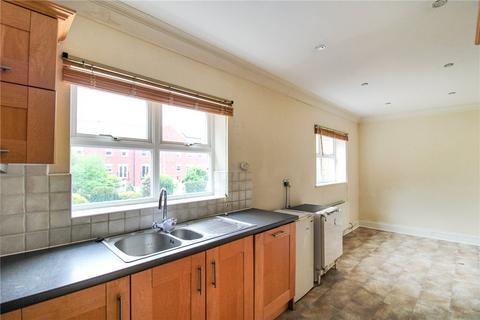 3 bedroom townhouse for sale, Carisbrooke Road, Leeds, West Yorkshire, LS16