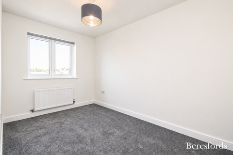 3 bedroom semi-detached house to rent, Little Clobbs Mead, Little Dunmow, CM6