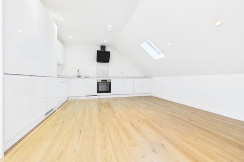 2 bedroom apartment to rent, Albert Road, West Drayton UB7