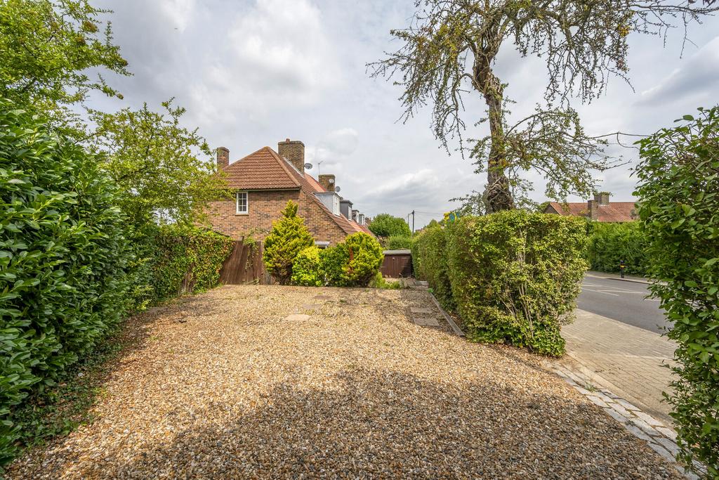 Driveway view, driveway