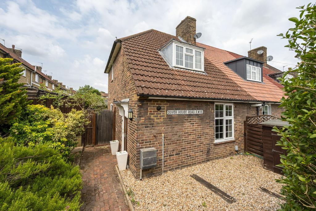 Detached house exterior, garden