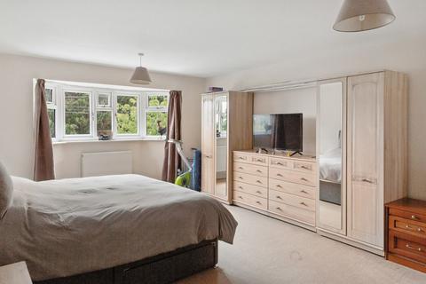 5 bedroom semi-detached house for sale,  Orchard View, IVER SL0