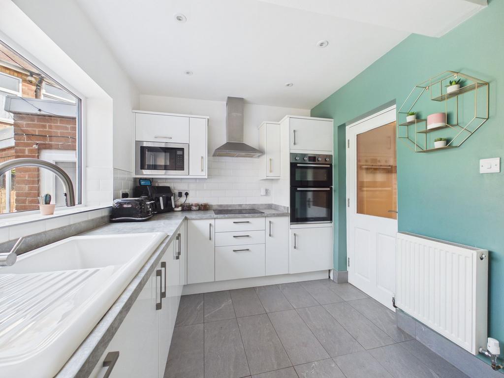 House in Nottingham, Woodthorpe - View 5