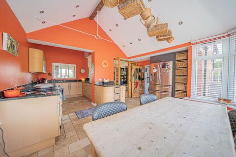 4 bedroom cottage for sale, Chapel Lane, Lapworth, B94