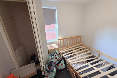 1 bedroom flat for sale, Wake Green Park, Birmingham B13