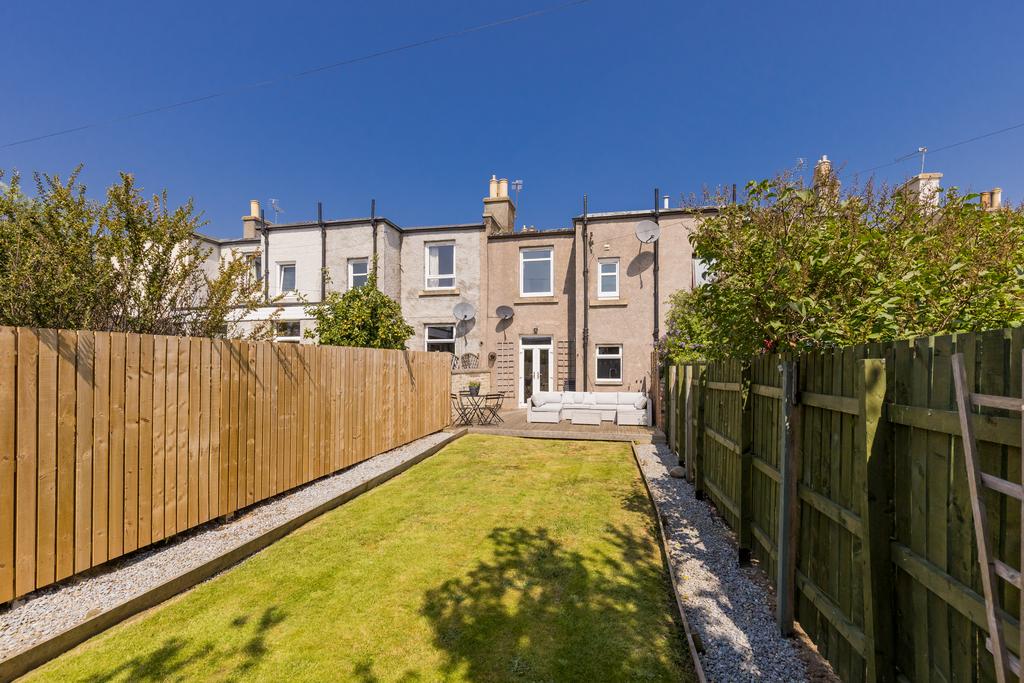 House in Edinburgh, Craigentinny, Craigentinny/Meadowbank - More