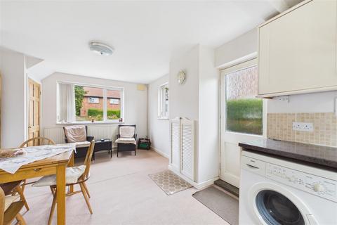 3 bedroom semi-detached house for sale, Quibell Road, Newark