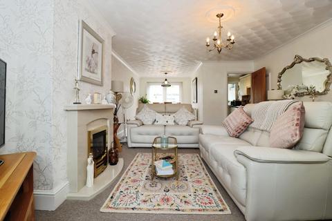 3 bedroom terraced house for sale, Falcon Drive, Patchway, Bristol, Gloucestershire, BS34