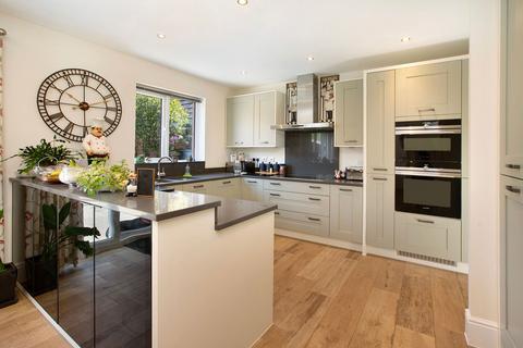 4 bedroom detached house for sale, Lapwing Close, Dawlish EX7