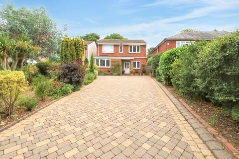 Hartland Way, Shirley