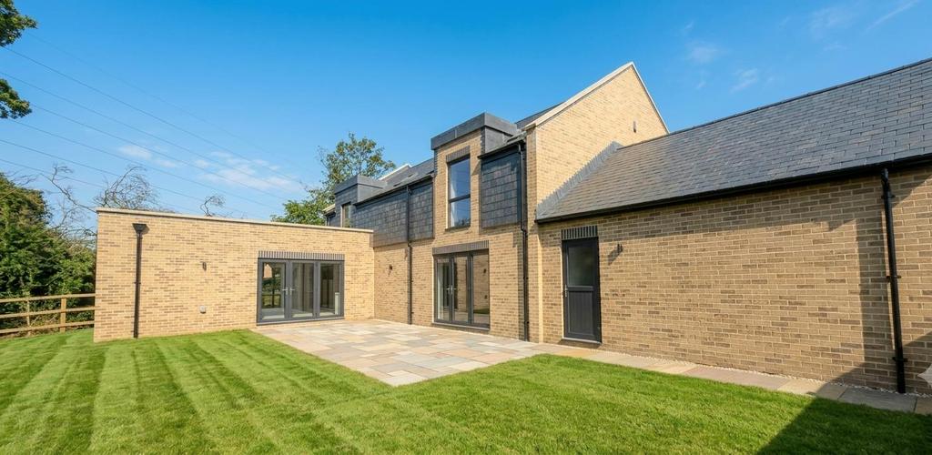 Detached house exterior, garden