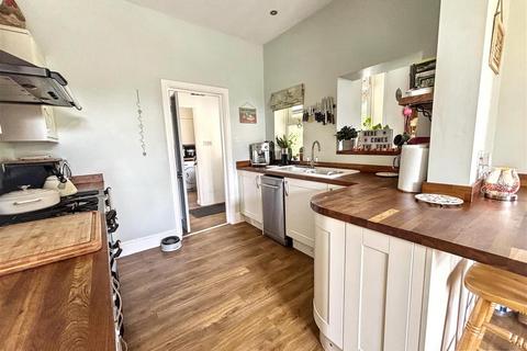 undefined, Lowen House, 25 Roseland Crescent, Exeter
