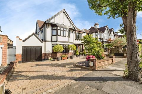 undefined, Princes Avenue, Woodford Green, IG8