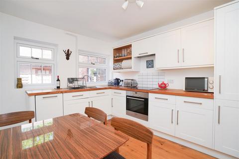 3 bedroom cottage for sale, Coventry Road, Stoneleigh, Coventry