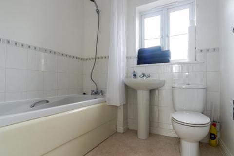 3 bedroom end of terrace house to rent, Carnoustie Drive, Lincoln, LN6