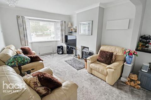4 bedroom detached house for sale, London Road, Benfleet