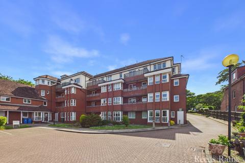 2 bedroom apartment for sale, Holbeck Mews, Scarborough YO11