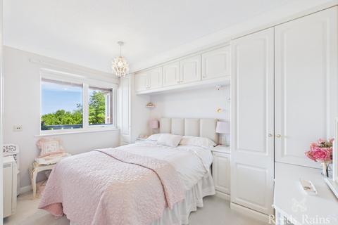 2 bedroom apartment for sale, Holbeck Mews, Scarborough YO11