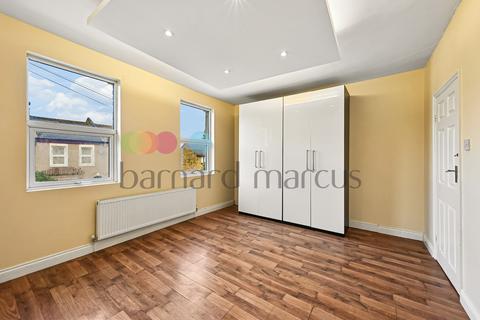 4 bedroom house to rent, Lancing Road, CROYDON