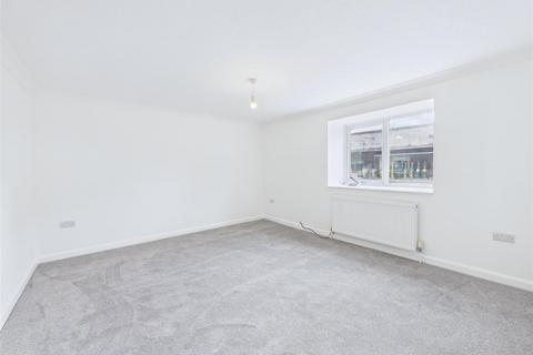 2 bedroom apartment to rent, Market Street, Eckington, Sheffield