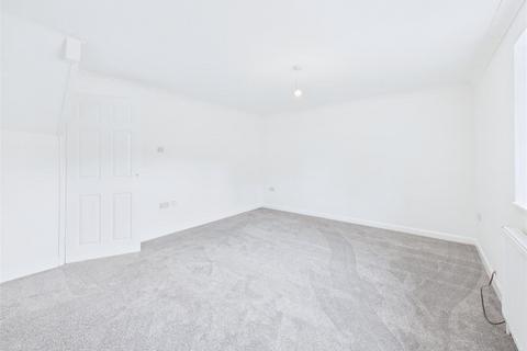 2 bedroom apartment to rent, Market Street, Eckington, Sheffield