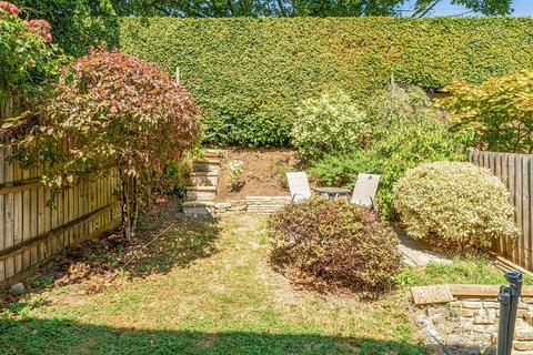 3 bedroom end of terrace house for sale, Graces Field, Gloucestershire GL5