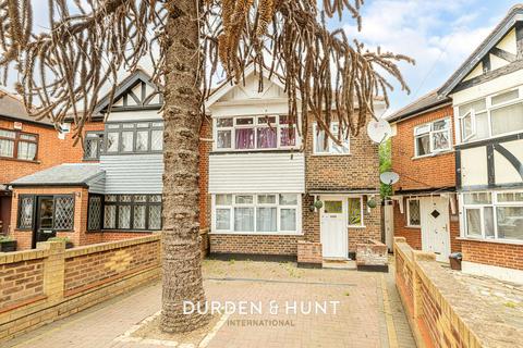 Markmanor Avenue, London E17