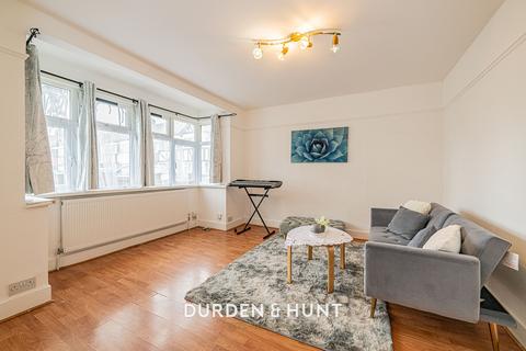 3 bedroom semi-detached house for sale, Markmanor Avenue, London E17