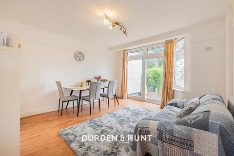 3 bedroom semi-detached house for sale, Markmanor Avenue, London E17