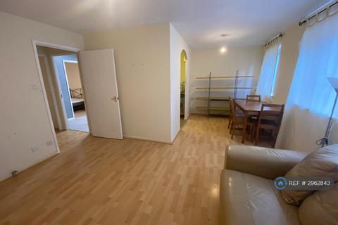 2 bedroom flat to rent, Hulme, Manchester, M15