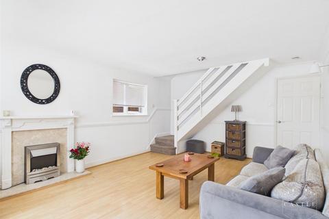 2 bedroom semi-detached house for sale, Lilac Close, Burbage