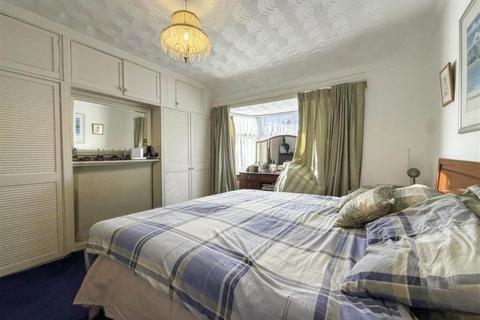 3 bedroom semi-detached house for sale, Deaconfield Road, Hemel Hempstead
