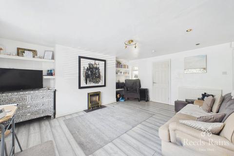 2 bedroom terraced house to rent, Claremont Road, Greater Manchester M6