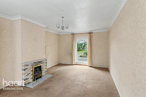 Tower Close, Hainault