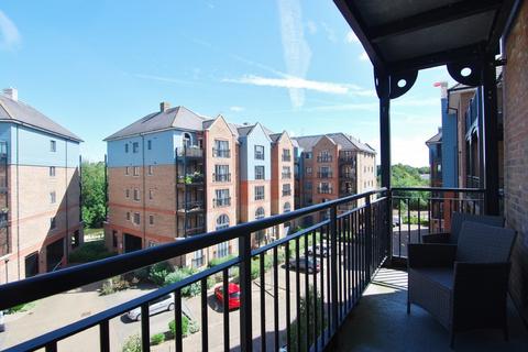 2 bedroom apartment to rent, Medway Wharf Road, Tonbridge TN9