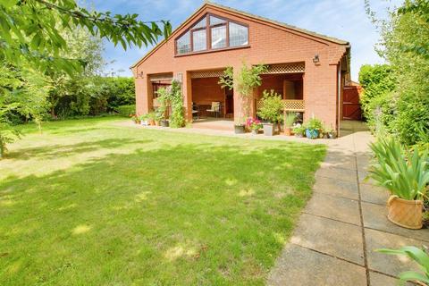 5 bedroom detached bungalow for sale, Fairfax Way, March PE15