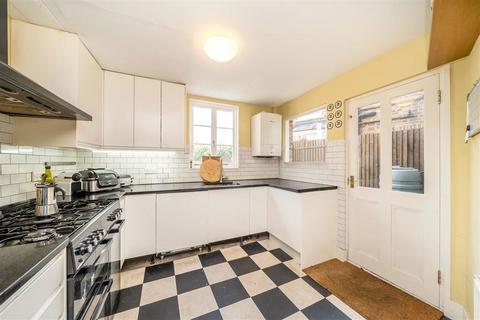 5 bedroom terraced house to rent, Edric Road, London SE14