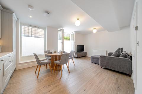 1 bedroom flat for sale, Copers Cope Road, Beckenham, Kent, BR3