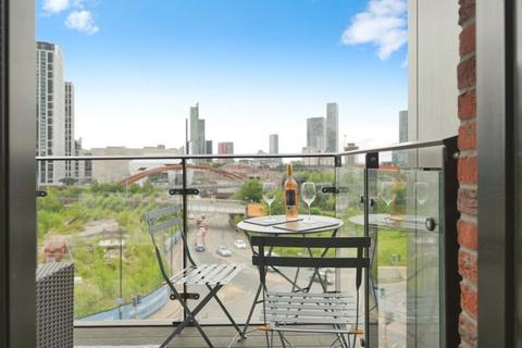 2 bedroom apartment for sale, Lockgate Square, Salford, M5