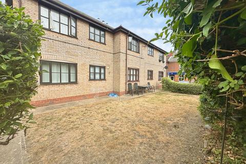 1 bedroom ground floor maisonette for sale, Doves Court, Brightlingsea CO7