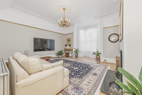 4 bedroom semi-detached house for sale, Green Lane, Greetland, Halifax