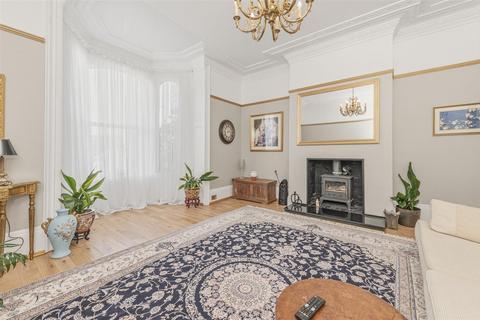 4 bedroom semi-detached house for sale, Green Lane, Greetland, Halifax
