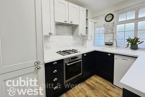 2 bedroom ground floor flat for sale, Campbell Mansions, Southsea PO5