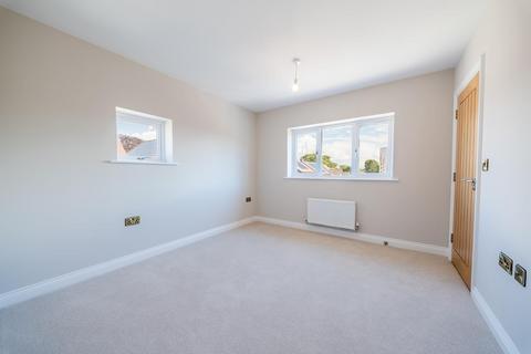 2 bedroom bungalow for sale, The Bramble, Hornby Walk, Walkington, HU17 8RX