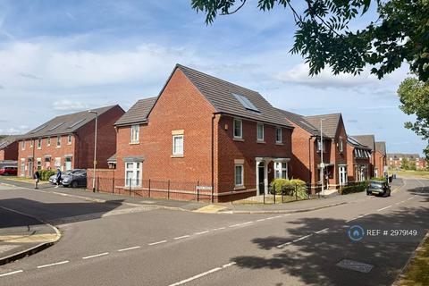 4 bedroom detached house to rent, Sutton Avenue, Newcastle-Under-Lyme, ST5