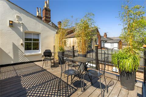 4 bedroom terraced house for sale, Parchment Street, Winchester, Hampshire, SO23